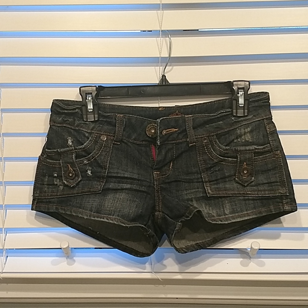 Almost famous shorts